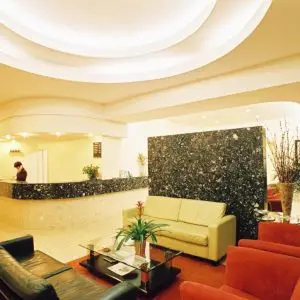 Eston Hotel